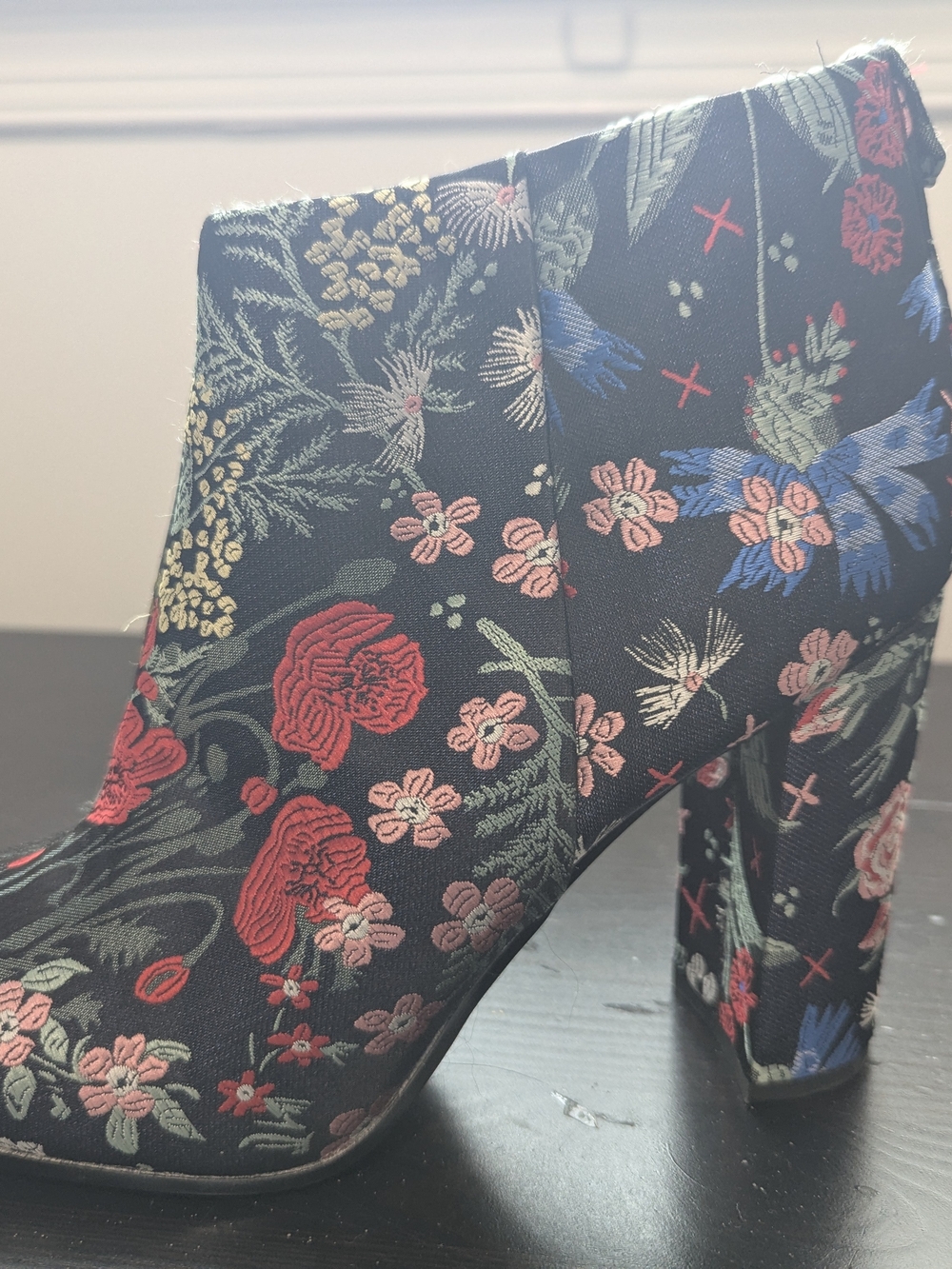 Sam Edelman Floral Embroidered Black Ankle Boots 8.5